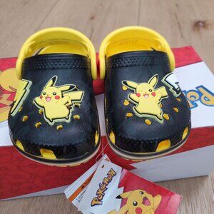 Crocs Pokemon Pikachu Classic Clog Kids C4 Shoes Toddler Size Glow in the Dark